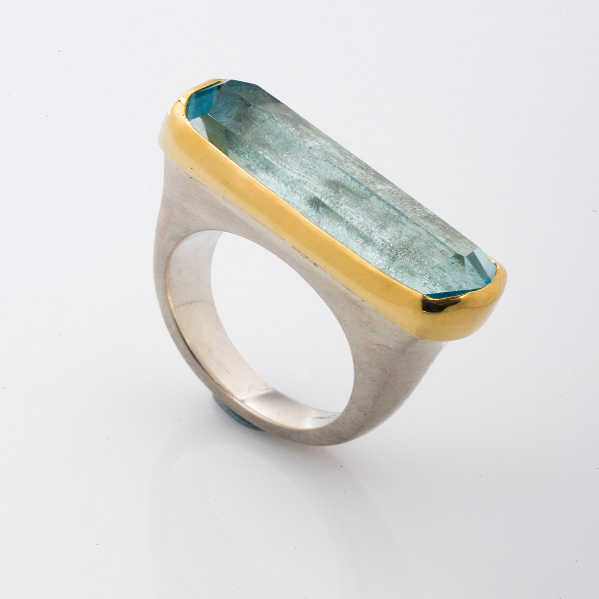 Rectangle Aquamarine, Gold bezel & Silver ring