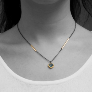 MODEL Aquamarine, Gold & oxidized Silver necklace