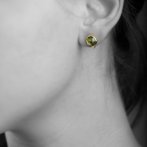 MODEL Peridot, Brilliant & Gold earrings