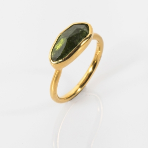 Green Tourmaline & Gold ring